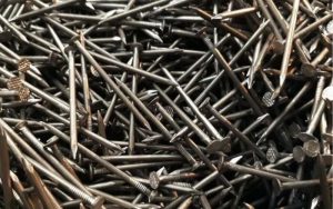 đinh đóng bê tông