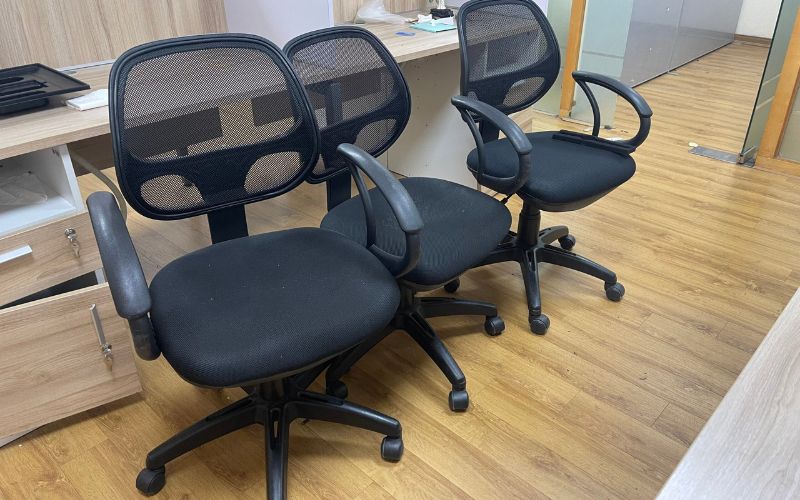 có nên mua ghế văn phòng thanh lý hay không