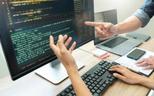 outsource phần mềm là gì